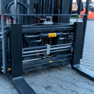 Дизельный вилочный погрузчик Noblelift FD30, кабина, обогреватель, пневматика