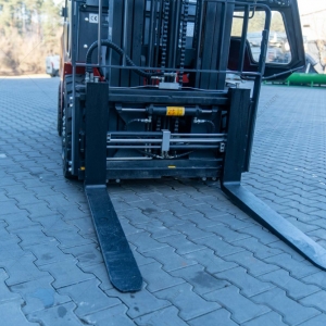 Дизельный вилочный погрузчик Noblelift FD30, кабина, обогреватель, пневматика