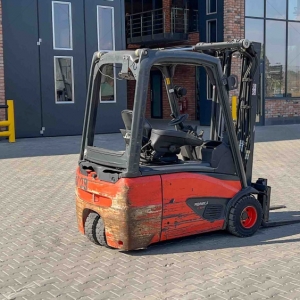Вилочный погрузчик Linde E18-02 2016 г. 7669 м/ч., № 5560