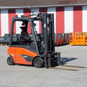 Вилочный погрузчик Linde E16P-02 2017 г. 12055 м/ч., № 5203