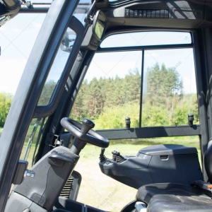 Вилочный погрузчик Linde H25T-01 2020 г. 39,6 кВт., 5026 м/ч. №6084