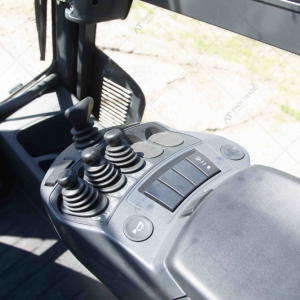 Вилочный погрузчик Linde H25T-01 2020 г. 39,6 кВт., 5026 м/ч. №6084