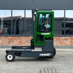 Дизельный вилочный погрузчик Combilift C4000 2022 г. 56 кВт. 847 м/ч., № 3704
