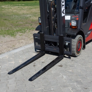 Вилочный погрузчик Linde H25T-02 2015 г. 9179 м/ч., № 5837