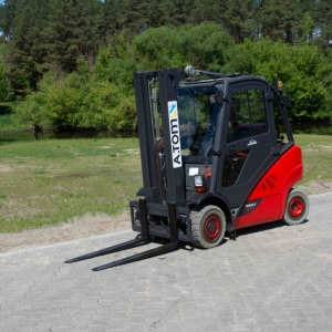 Вилочный погрузчик Linde H25T-02 2015 г. 9179 м/ч., № 5837