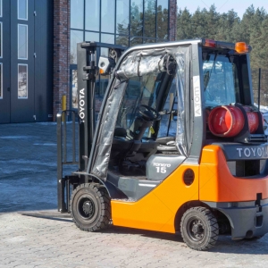 Вилочный погрузчик Toyota 02-8FGF15 38кВт. 2018 г. 5628 м/ч., №5888