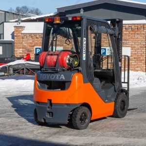 Вилочный погрузчик Toyota 02-8FGF15 38кВт. 2018 г. 5628 м/ч., №5888