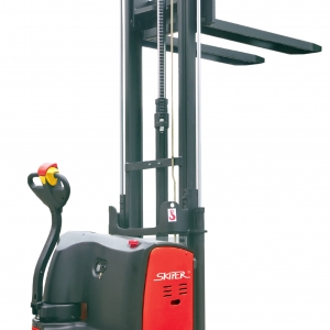 Самоходный штабелёр Skiper SDDR15-III 1500кг/3300мм