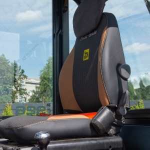 Вилочный погрузчик JCB 926-4 4WD 2017 г. 4360,4 м/ч. № 5148