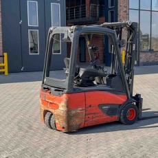 Вилочный погрузчик Linde E18-02 2016 г. 7669 м/ч., № 5560