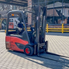 Вилочный погрузчик Linde E18-02 2016 г. 7669 м/ч., № 5560