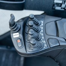 Дизельный вилочный погрузчик Linde H35D-02 2019 г. 4987 м/ч. № 5568