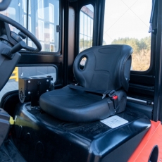 Дизельный вилочный погрузчик Noblelift FD25, кабина, обогреватель, гусматика