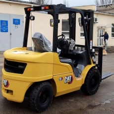 Дизельный погрузчик CAT DP30PT, г/п 3т, мачта 4,7м