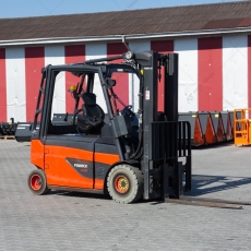 Вилочный погрузчик Linde E25L-01 2016 г. 22861 м/ч., № 5205