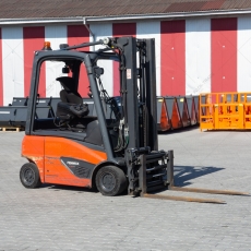 Вилочный погрузчик Linde E16P-02 2017 г. 12055 м/ч., № 5203