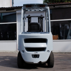 Дизельный погрузчик Unicarriers FD25T5M