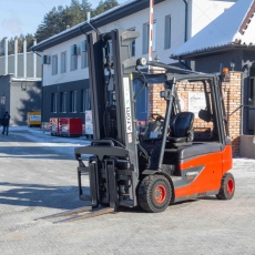 Вилочный погрузчик Linde E25L-01 2015 г. 6567 м/ч. № 5526