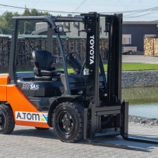 Дизельный вилочный погрузчик Toyota 02-8FDF30 2008 г. 3496 м/ч., №4155