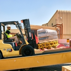 Дизельный погрузчик CAT DP30PT, г/п 3т, мачта 3,3м