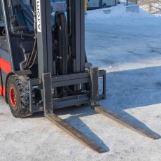 Вилочный погрузчик Linde E25L-01 2012 г. 5886 м/ч., № 5563