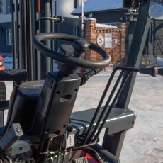 Дизельный вилочный погрузчик Noblelift FD30, кабина, обогреватель, пневматика